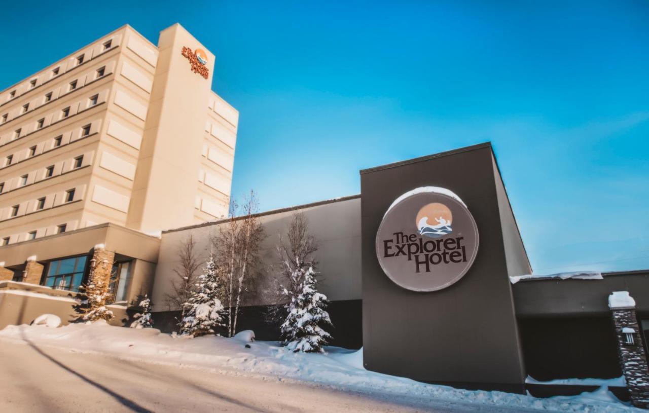 The Explorer Hotel Yellowknife Exterior foto